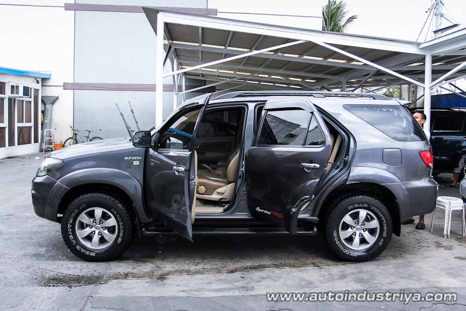 7 ways to remove odors from your car