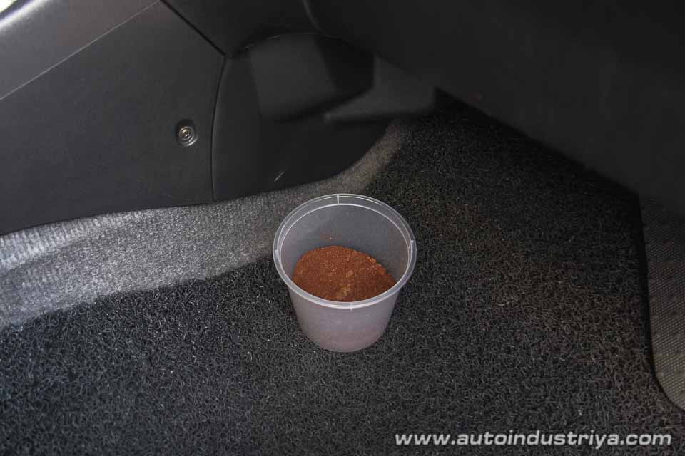 7 ways to remove odors from your car