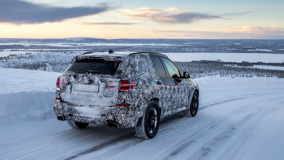 First images of 2018 BMW X3 in camo livery released