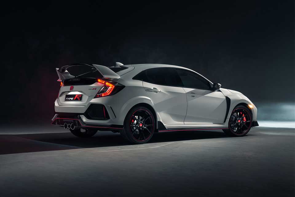 The 2017 Honda Civic Type R rear quarter