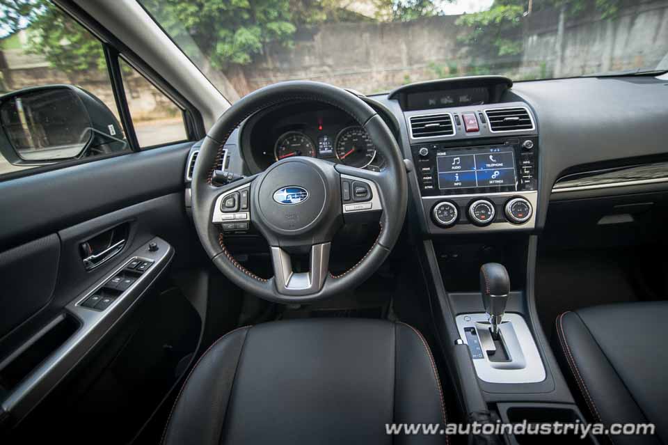 Inside the 2016 Subaru XV