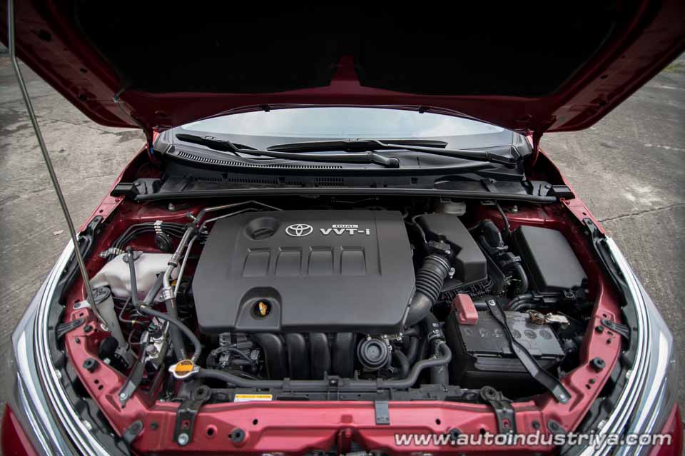 2017 Toyota Corolla Altis 2.0V