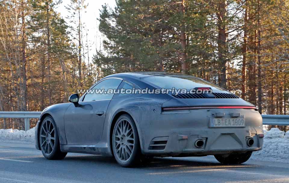 A closer look at the next-gen Porsche 911's rear