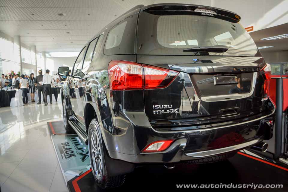 Rear of the 2017 Isuzu mu-X Black Series