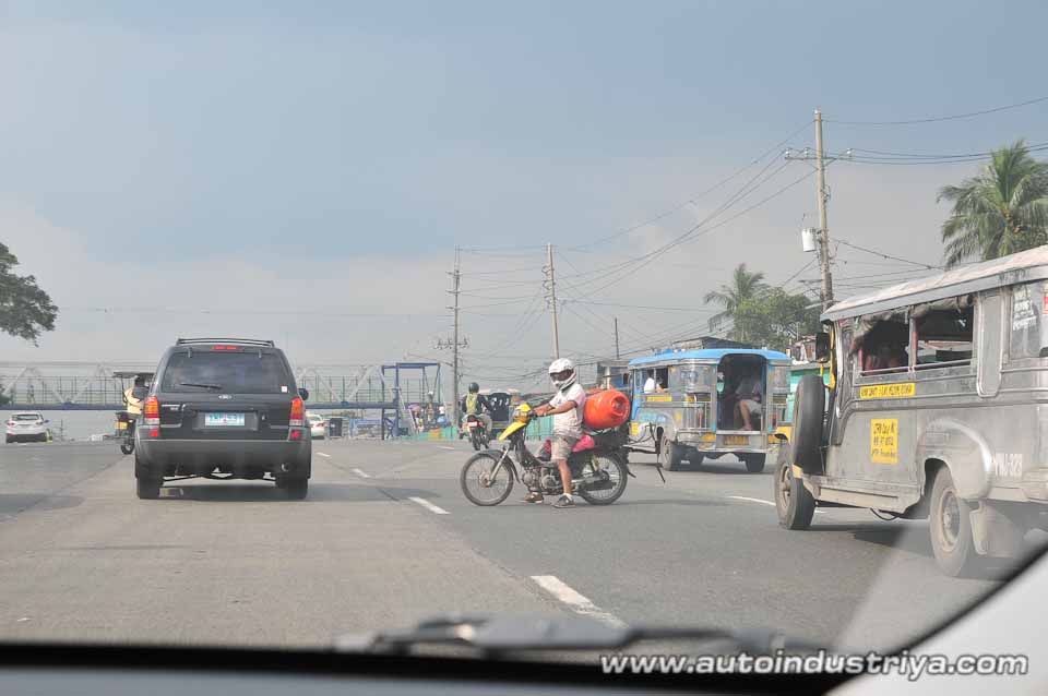 The righteous drivers vs. stupid drivers