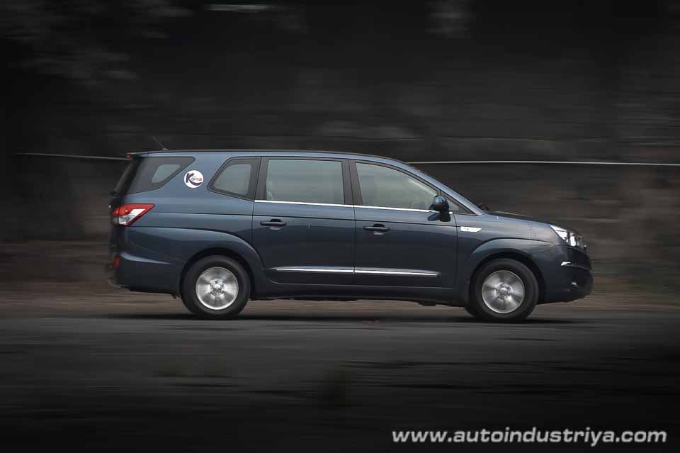 2017 Ssangyong Rodius 2.0 EX 9