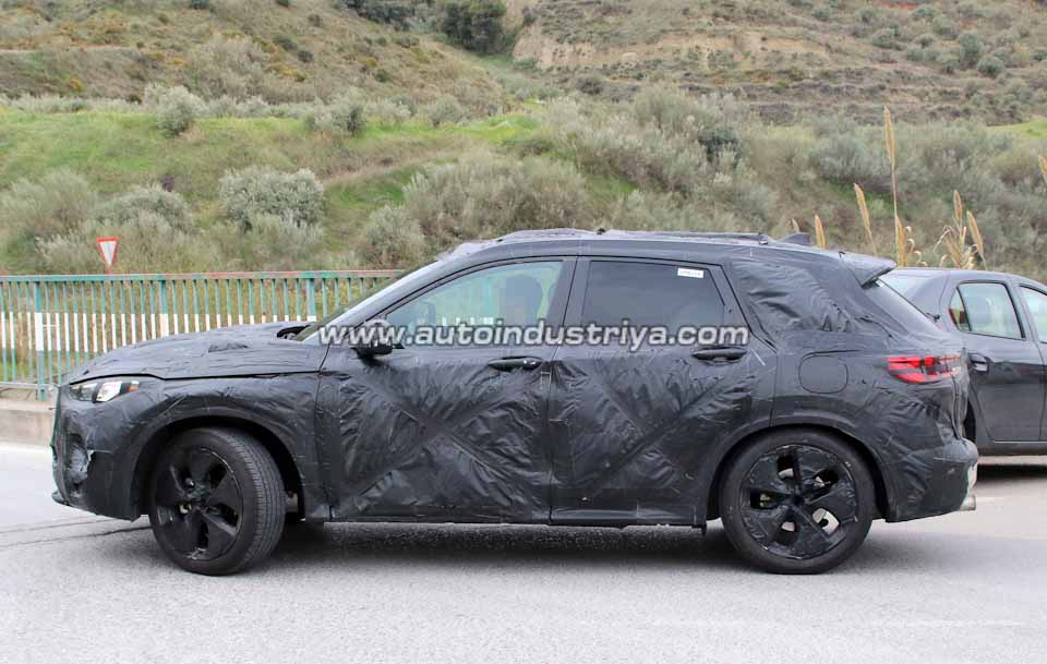 Spied: Inifiniti QX50 
