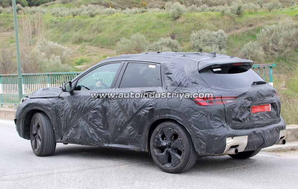 Spied: Inifiniti QX50 