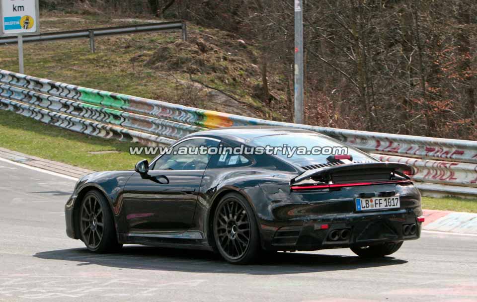 Rear quarter of the next-gen Porsche 911 992