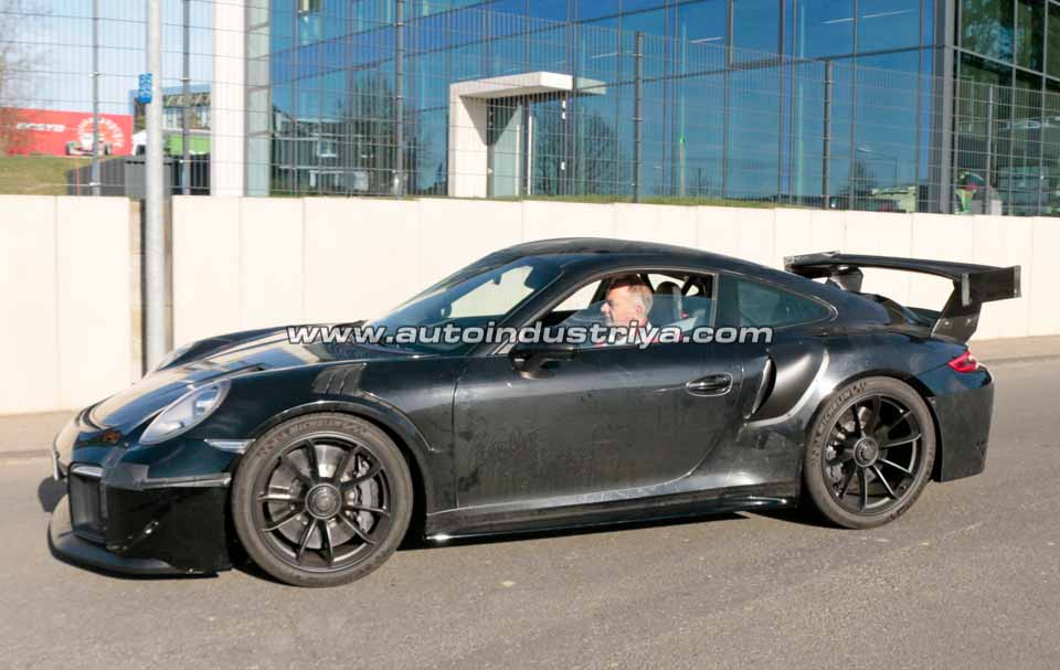 Spied: Porsche 911 GT2 RS closer to becoming realilty
