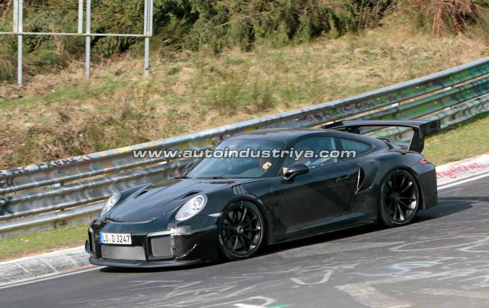 Spied: Porsche 911 GT2 RS spotted at The Ring