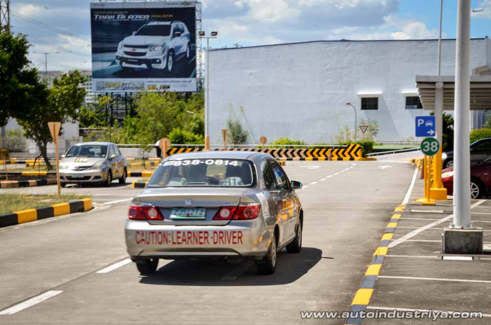 Should the LTO outsource the driver's exam?