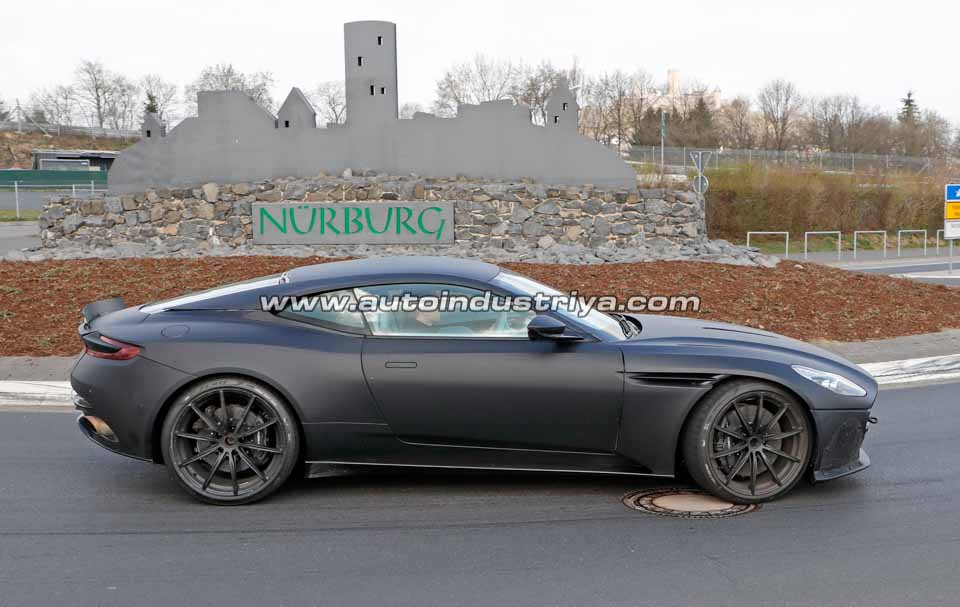Side profile of the Aston Martin DB11 S