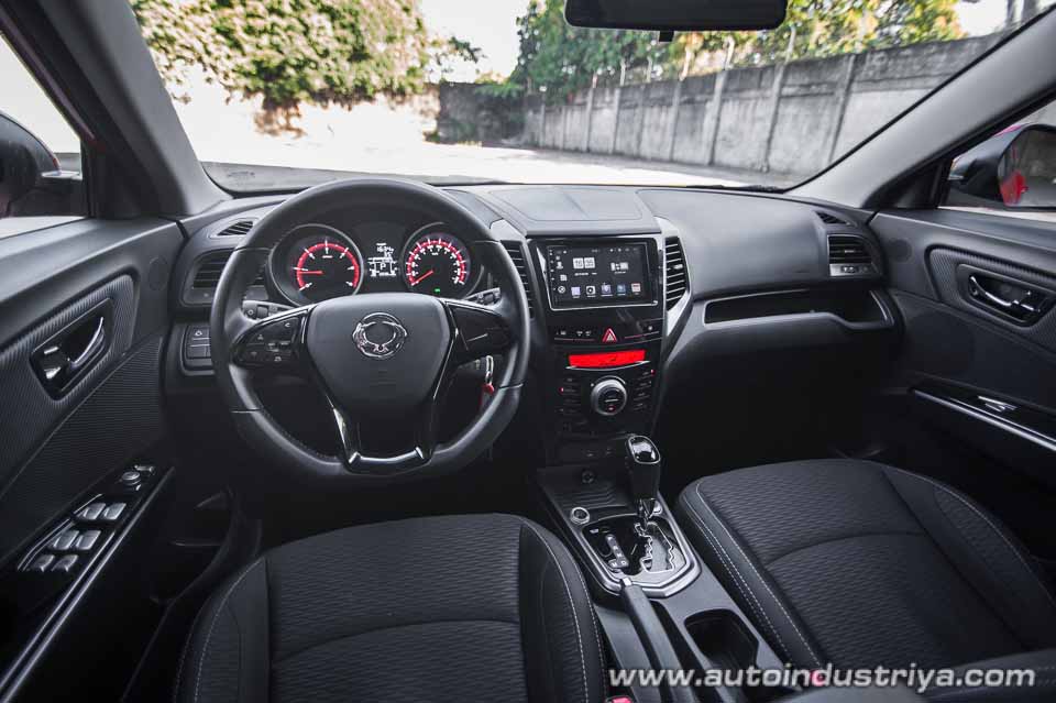 Inside the 2016 Ssangyong Tivoli XLV