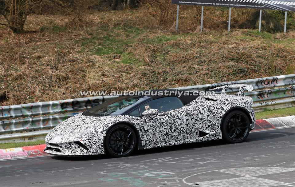 Spied: Lamborghini Huracan Spyder Performante goes to the track