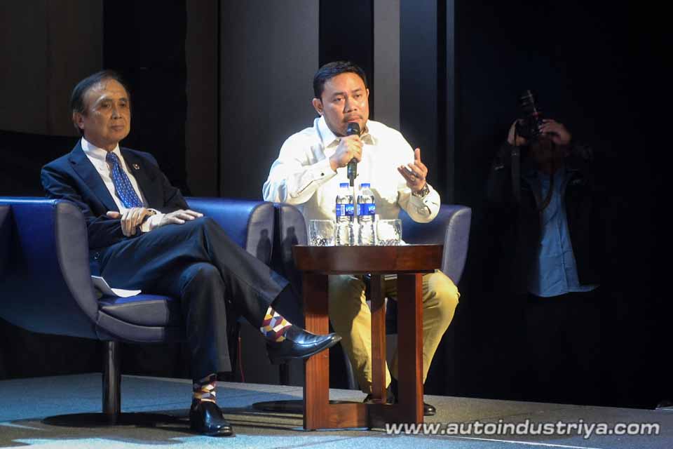 Administration aims to finish five major expressways by 2022