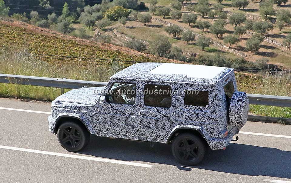 Rear quarter of the next-gen Mercedes-Benz G Wagen prototype