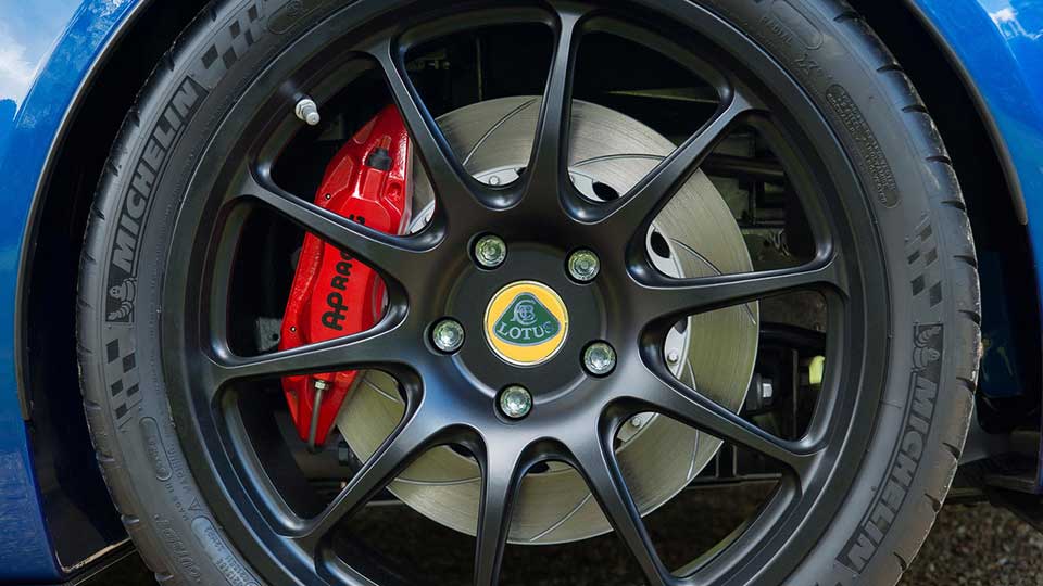 The large alloy wheels and AP Forged calipers on the Lotus Exige Cup 380