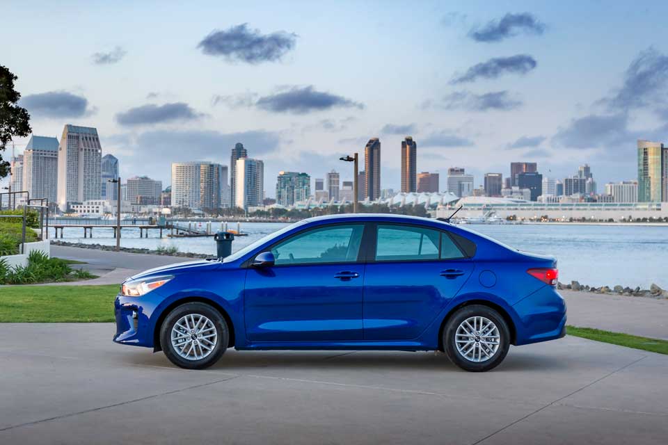 Kia gives the 2017 Rio a sedan variant