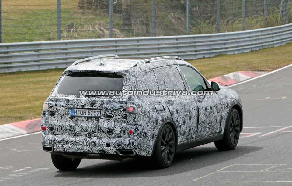 The rear of the upcoming BMW X7