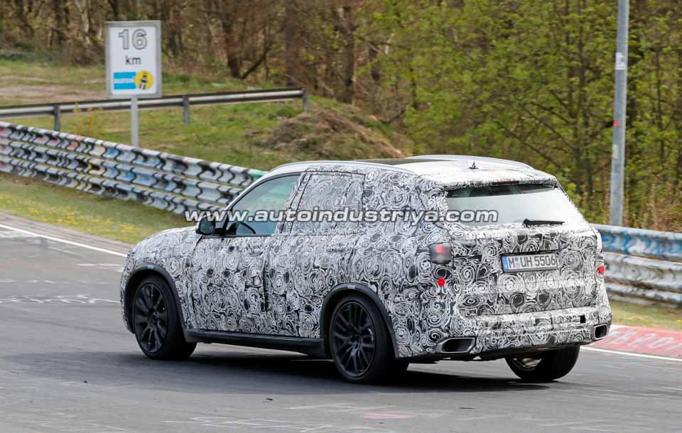 A closer look at the rear of the next-gen BMW X5
