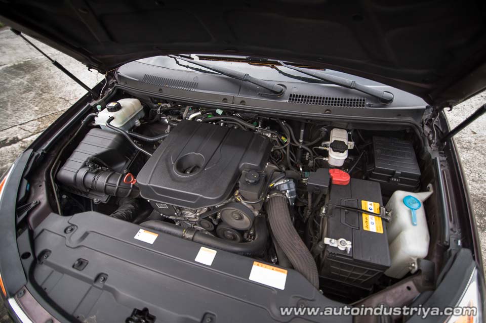 The 2.0-liter turbo-diesel on the Ssangyong Rodius ELX AWD