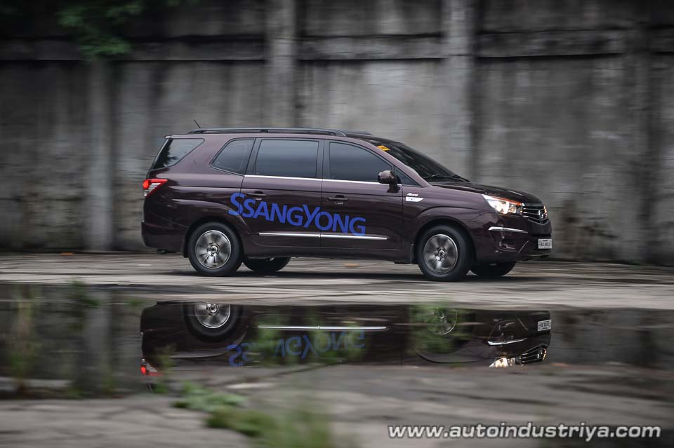 Driving the 2017 Ssangyong Rodius ELX AWD