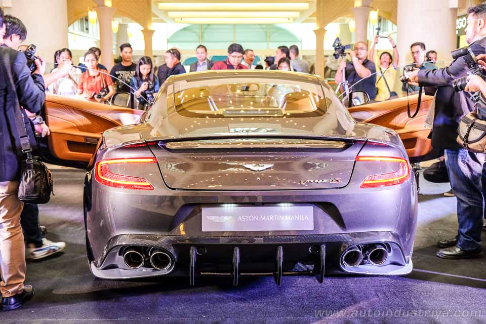 Aston Martin Vanquish S