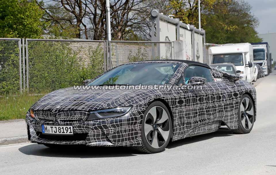Spied BMW i8 Spyder
