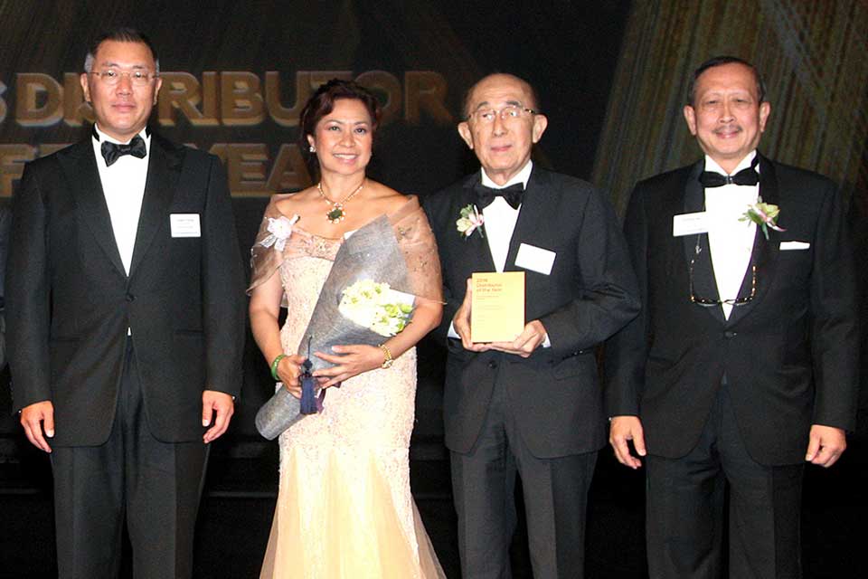 Hyundai Philippines awarded 2016 Global Distributor of the year 