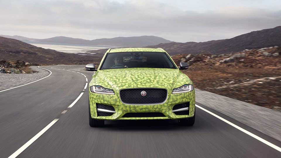 Jaguar releases new images of XF Sportbrake in tennis ball livery