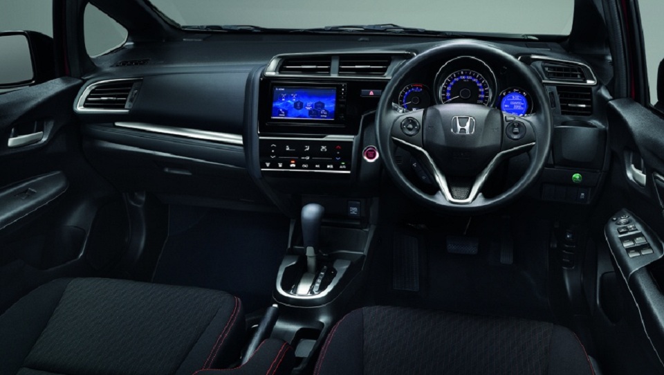 The dashboard of the 2018 Honda Jazz facelift
