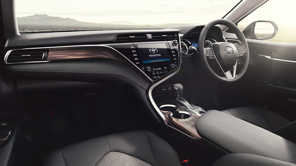 2018 Toyota Camry revealed in Japan