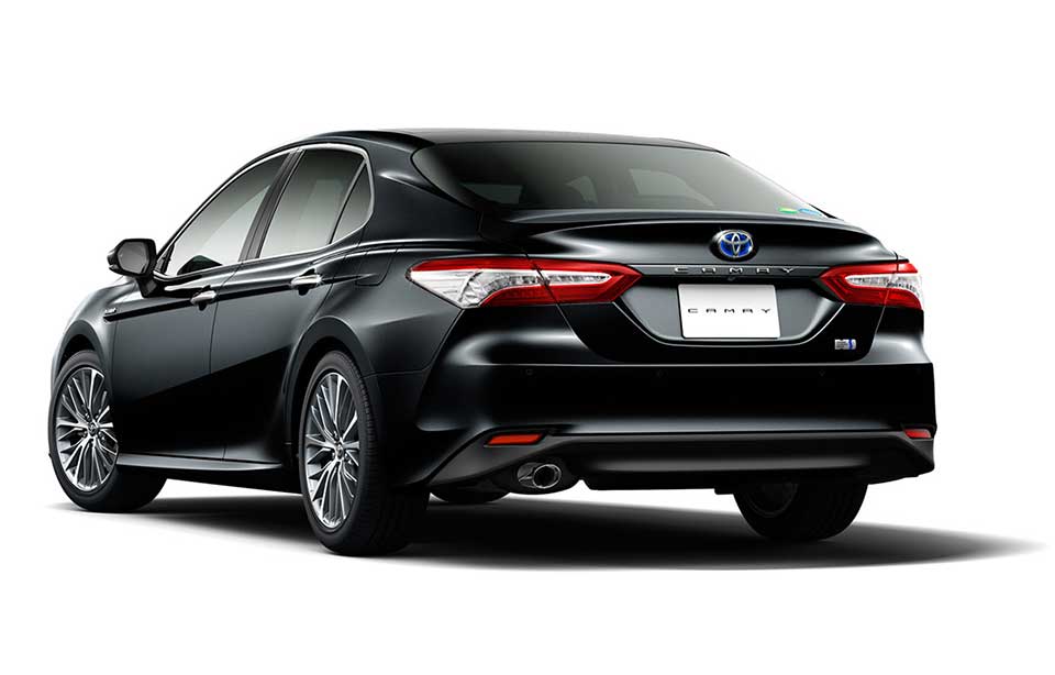 2018 Toyota Camry revealed in Japan