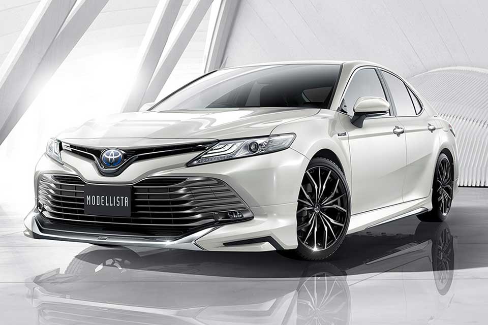 2018 Toyota Camry revealed in Japan