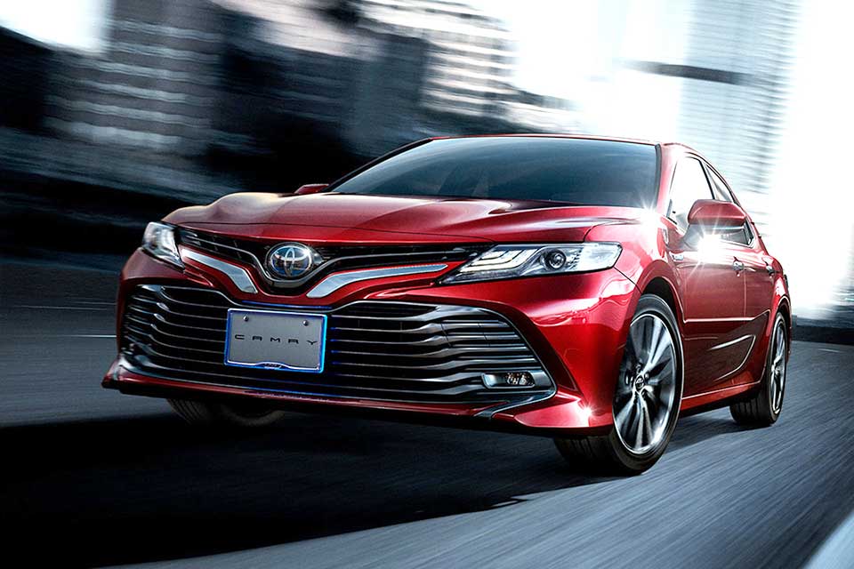 2018 Toyota Camry revealed in Japan