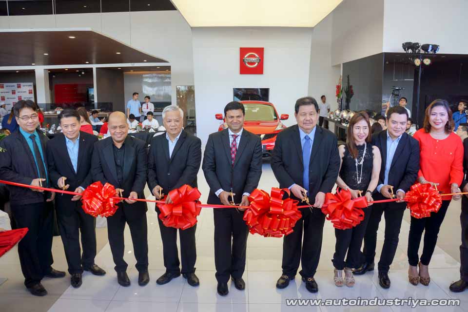 Nissan Cebu South, Cebu Central officially opens its doors