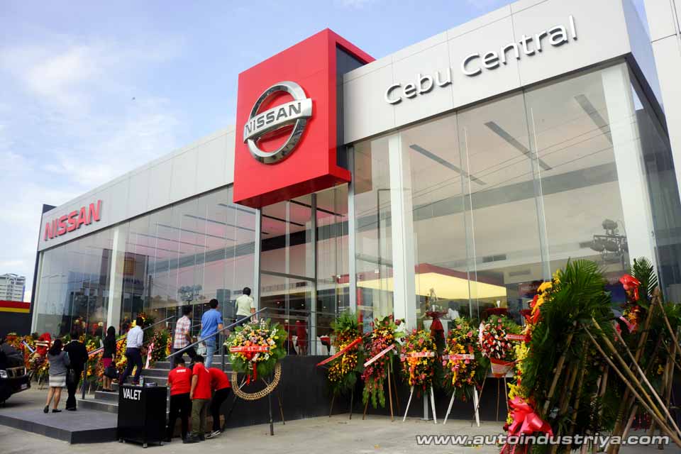 Nissan Cebu South, Cebu Central officially opens its doors