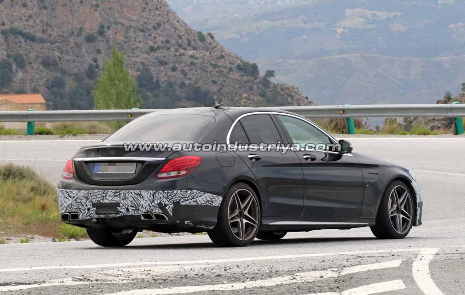 Spied: 2018 Mercedes-AMG C63 spotted with revised front fascia