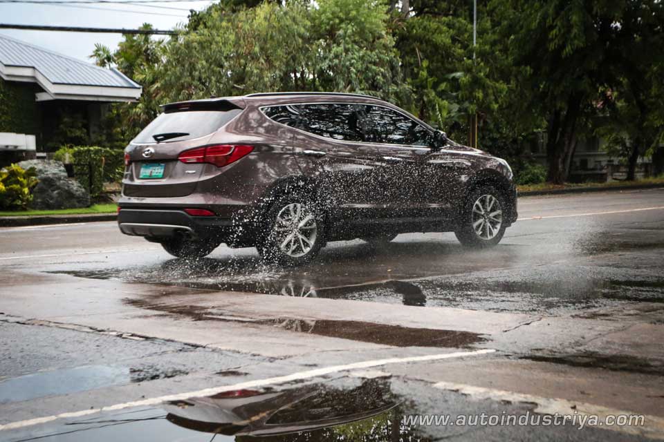 Hydroplaning 101: Recognition, Recovery and Prevention