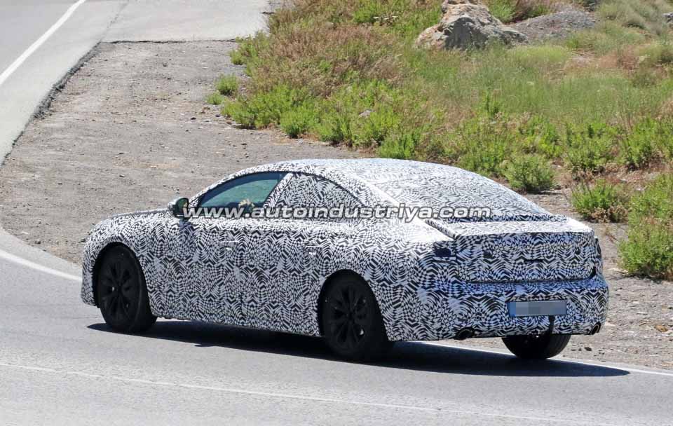 Spied: 2018 Peugeot 508 spotted with production body