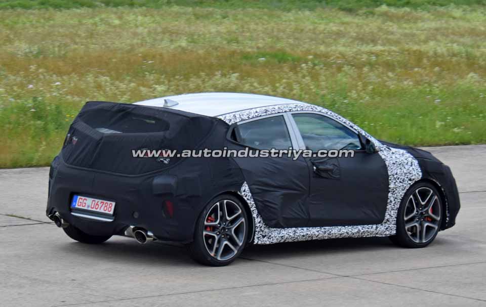 Spied: 2019 Hyundai Veloster Turbo N prototype sighted