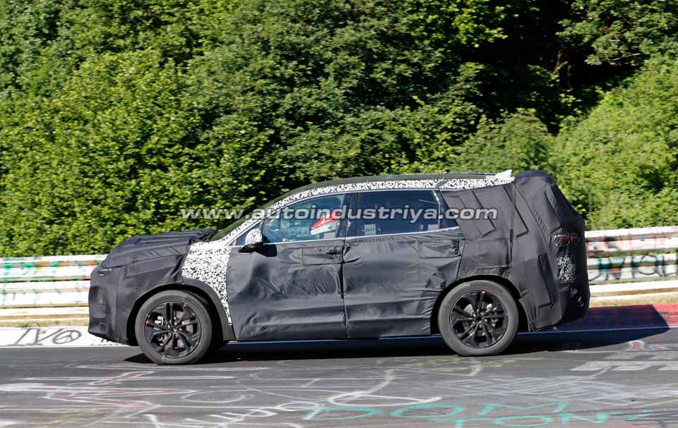 Spied: Hyundai Sante Fe spotted lapping the Nurburgring