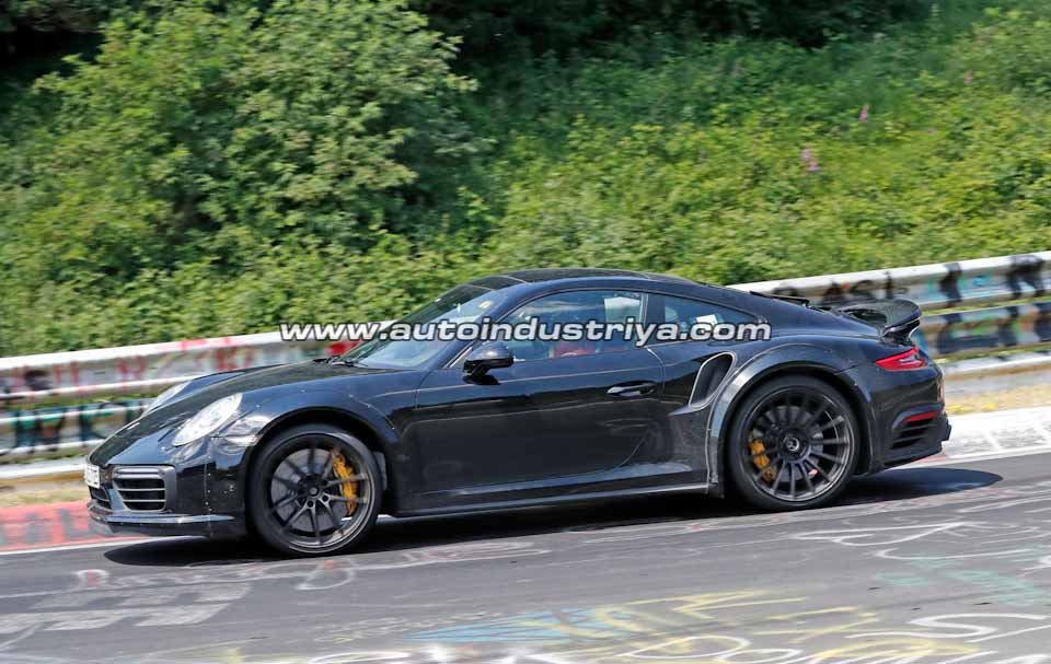 Spied: Next-gen 911 Turbo mules now under development