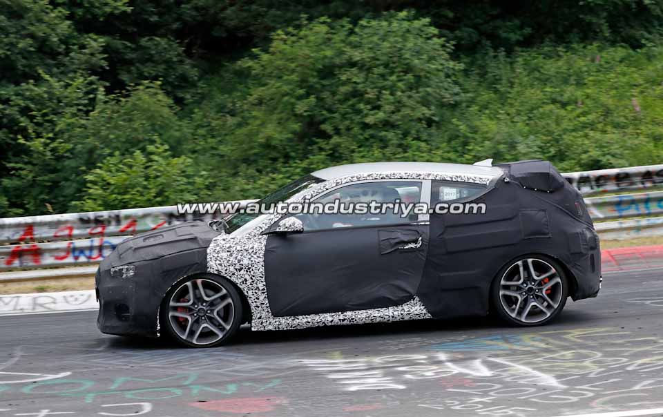 Spied: 2019 Hyundai Veloster N heads to the Nurburgring