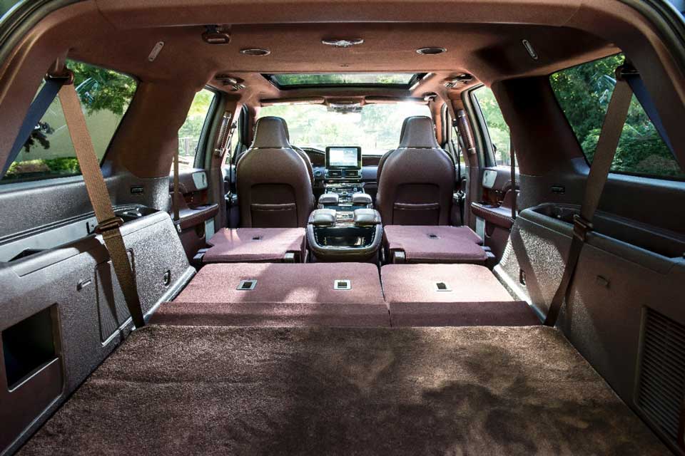 2018 Lincoln Navigator gains an extended-length model