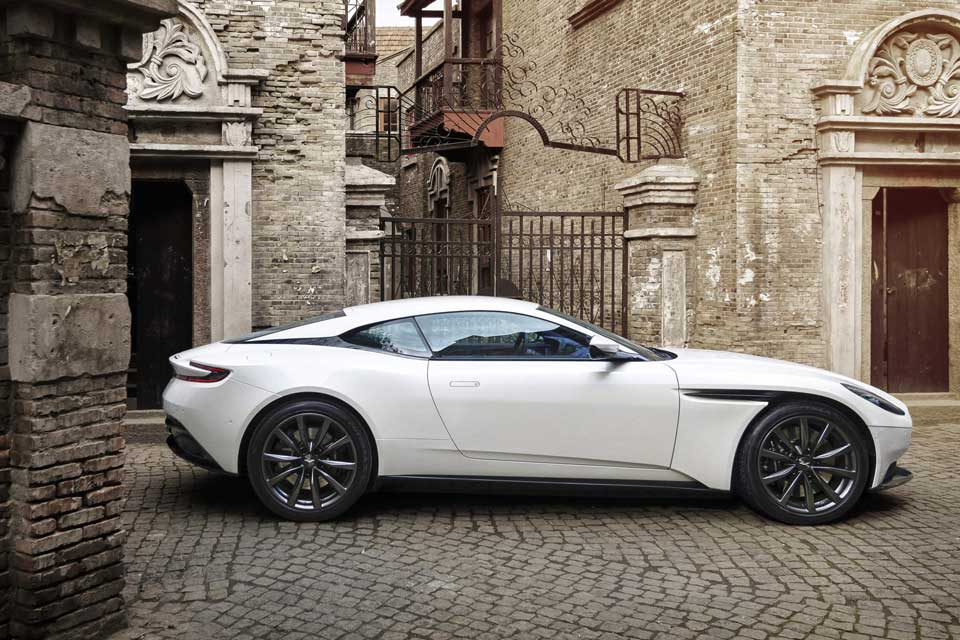 Aston Martin DB11 now offered with a bi-turbo Mercedes-AMG V8