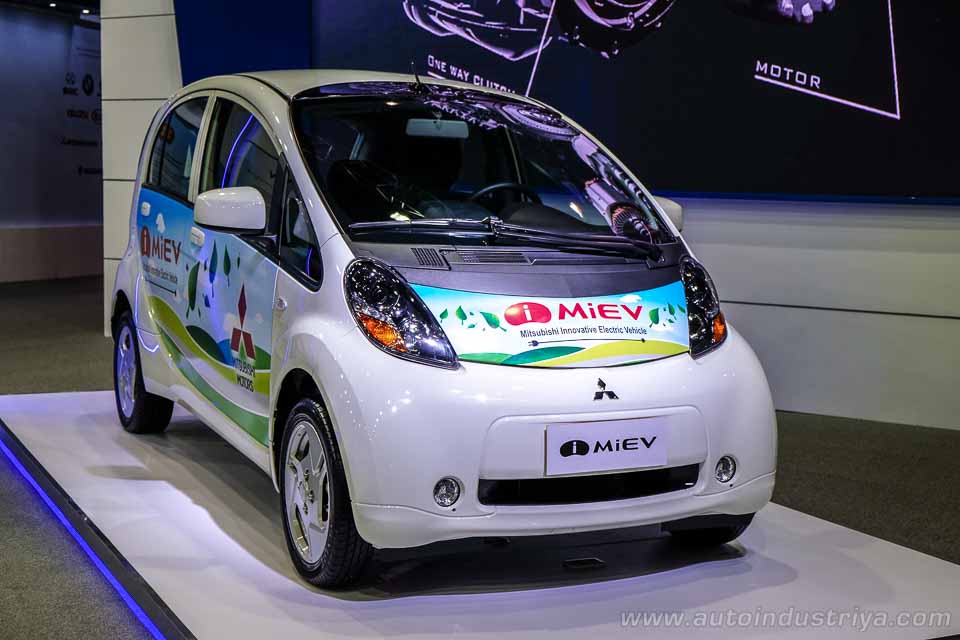 Green vehicles take center stage at ASEAN Electric and Hybrid Vehicles Summit