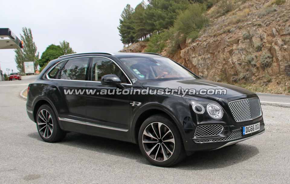 Spied: The Bentley Bentayga soon to be in plug-in hybrid guise