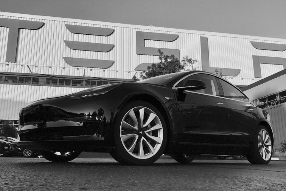 First production Tesla Model 3 unit unveiled, goes to Elon Musk